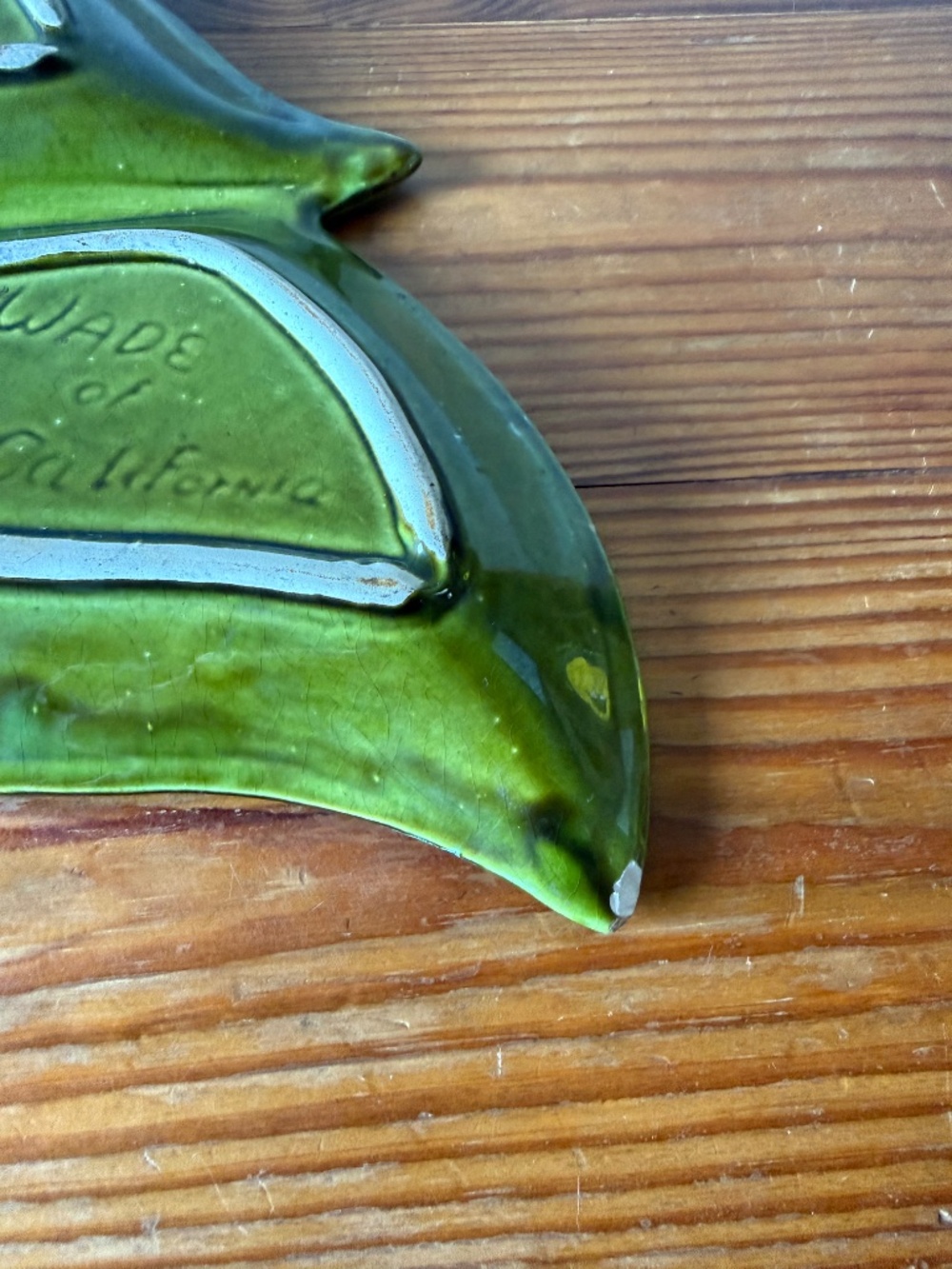 Mid-Century Modern 1960's Wade of California Pottery  Green Divided Leaf Dish - Picture 14 of 14